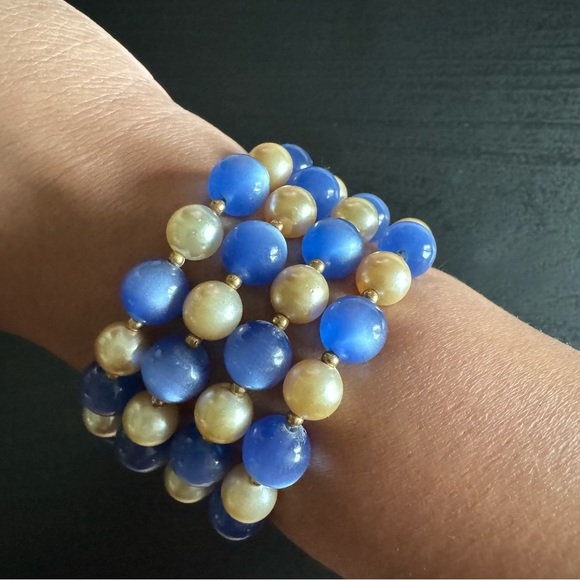 ⚜️3 for $30⚜️ Pearlescent Ivory and Blue Beads Beaded Wrap Bracelet - Picture 6 of 10